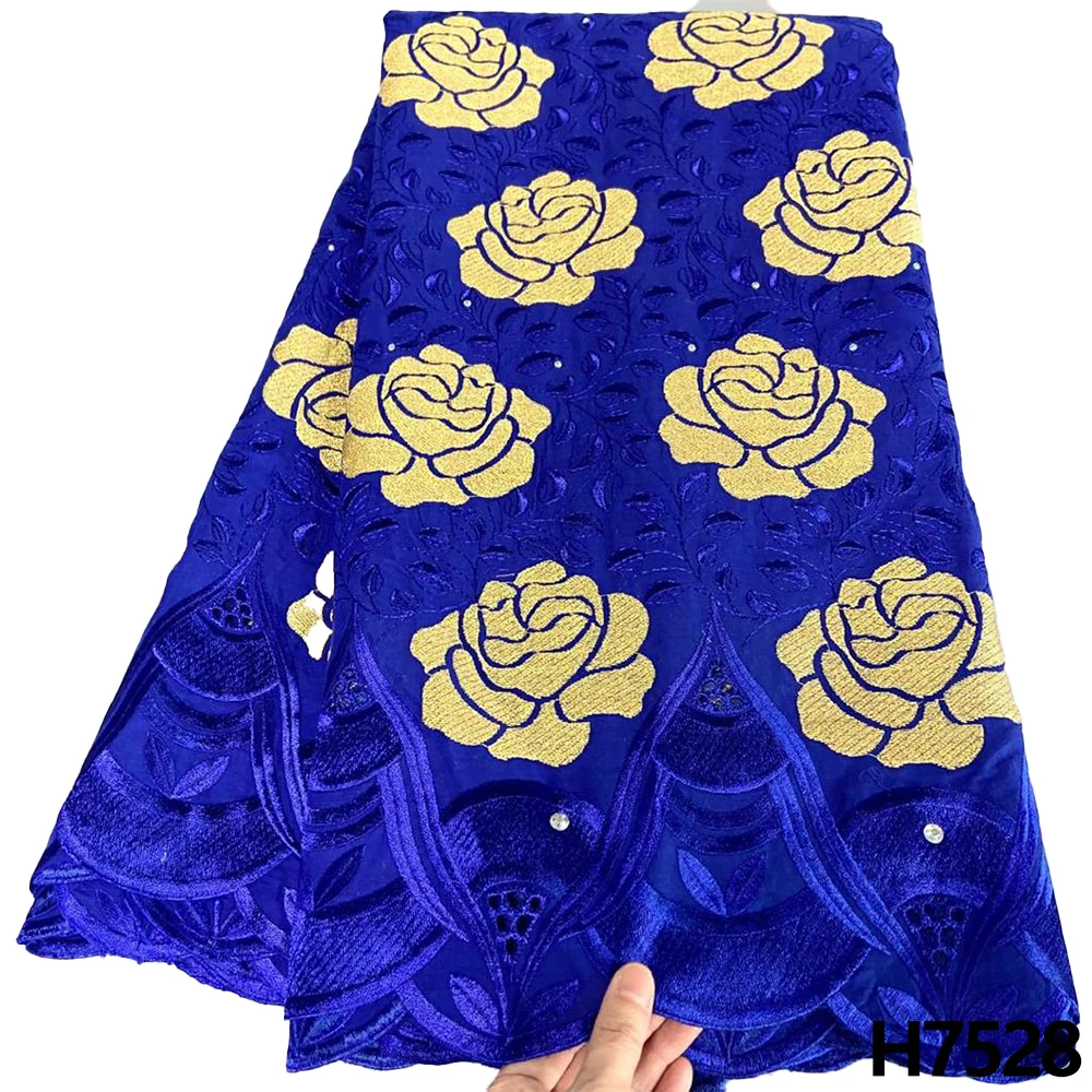 Royal Blue Swiss Lace Fabric New Arrival 2022 Cotton Dry Swiss Voile Lace In Switzerland Embroidery Popular Dubai Style HJ7528
Royal Blue Swiss Lace Fabric New Arrival 2022 Cotton Dry Swiss Voile Lace In Switzerland Embroidery Popular Dubai Style HJ7528