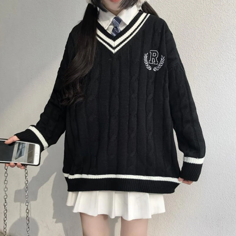 New 2022 Japanese Wear Pullover Sweater Loose V-Neck Regular Long SleevesStudent Hollow Out Knitting Loose Women Pullover
New 2022 Japanese Wear Pullover Sweater Loose V-Neck Regular Long SleevesStudent Hollow Out Knitting Loose Women Pullover