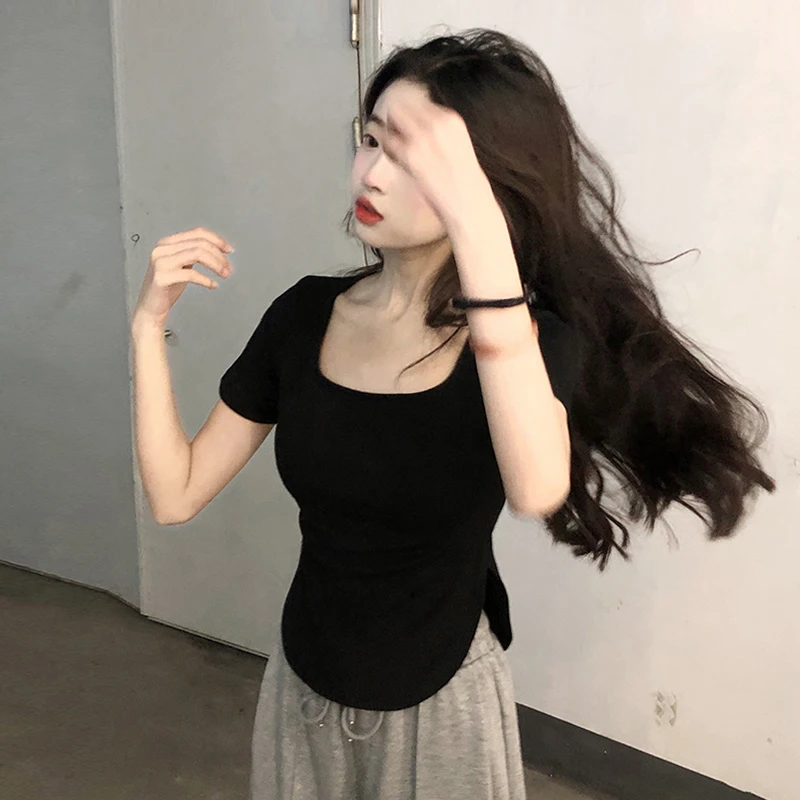 Black short sleeved T-shirt women's summer design sense, niche inside with tight short sweet spice girl pure desire top ins fash
Black short sleeved T-shirt women's summer design sense, niche inside with tight short sweet spice girl pure desire top ins fash