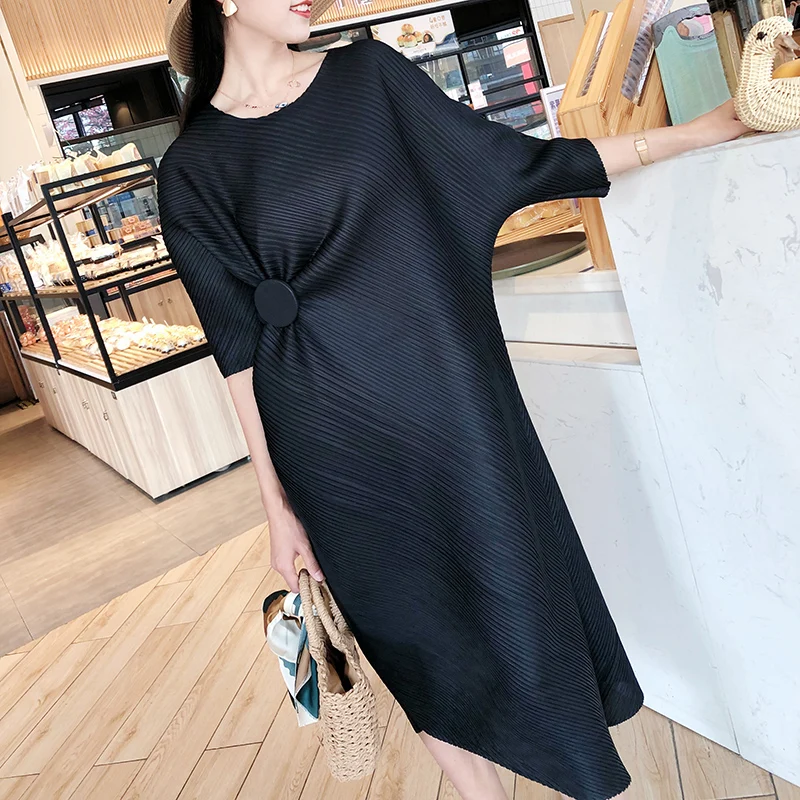 

ALSEY Miyake Pleats Women Summer 2023 Autumn Circle Long Dress Twill Fashion Loose Casual Designer Big Button Irregular Clothes