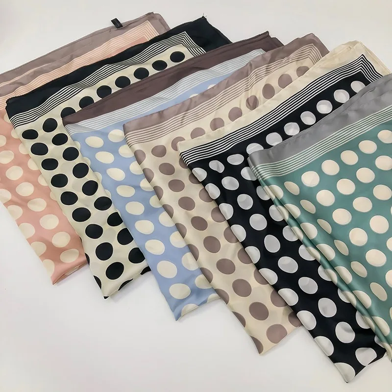 2022 Модные клетчатые квадратные шарфы женские классические геометрические тотемные шарфы 70*70 м квадратные шарфы галстук для волос шарф с пр...
2022 Модные клетчатые квадратные шарфы женские классические геометрические тотемные шарфы 70*70 м квадратные шарфы галстук для волос шарф с пр...