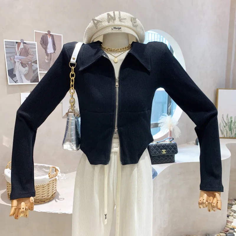 Niche Design New Women's Clothing 2022 Spring Double Zipper Irregular Lapel Short T-shirt Versatile Long Sleeve Top Fashion
Niche Design New Women's Clothing 2022 Spring Double Zipper Irregular Lapel Short T-shirt Versatile Long Sleeve Top Fashion