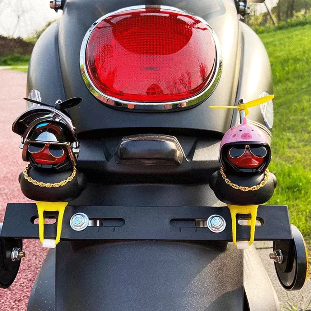 1 Pc Car Interior Decoration Yellow Duck With Helmet For Bike Motor Without Lights Duck In The Car Accessories Cheap Ornaments
1 Pc Car Interior Decoration Yellow Duck With Helmet For Bike Motor Without Lights Duck In The Car Accessories Cheap Ornaments