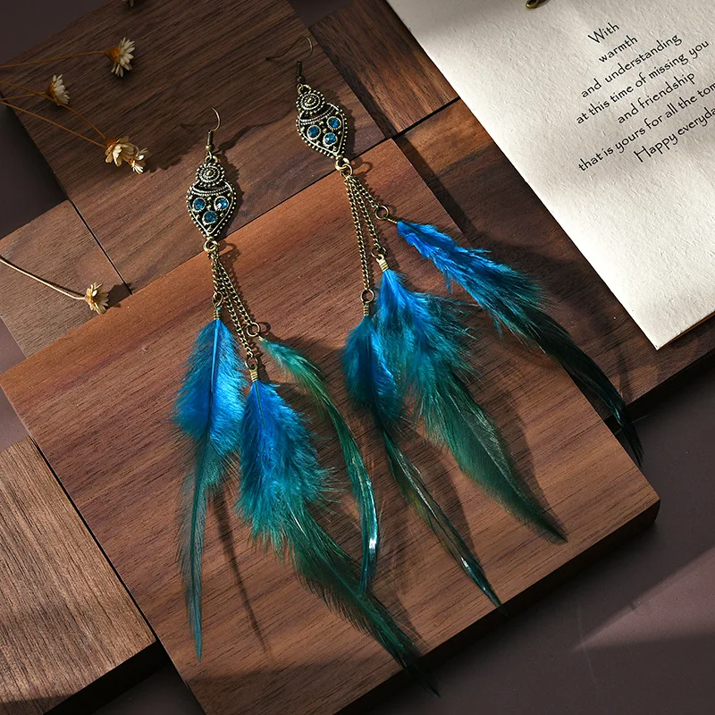 New Vintage Earring Chicken Feather Earrings For Woman Fashion Elegant Long Feathers Chain Tassel Earrings Pendant Jewelry
New Vintage Earring Chicken Feather Earrings For Woman Fashion Elegant Long Feathers Chain Tassel Earrings Pendant Jewelry