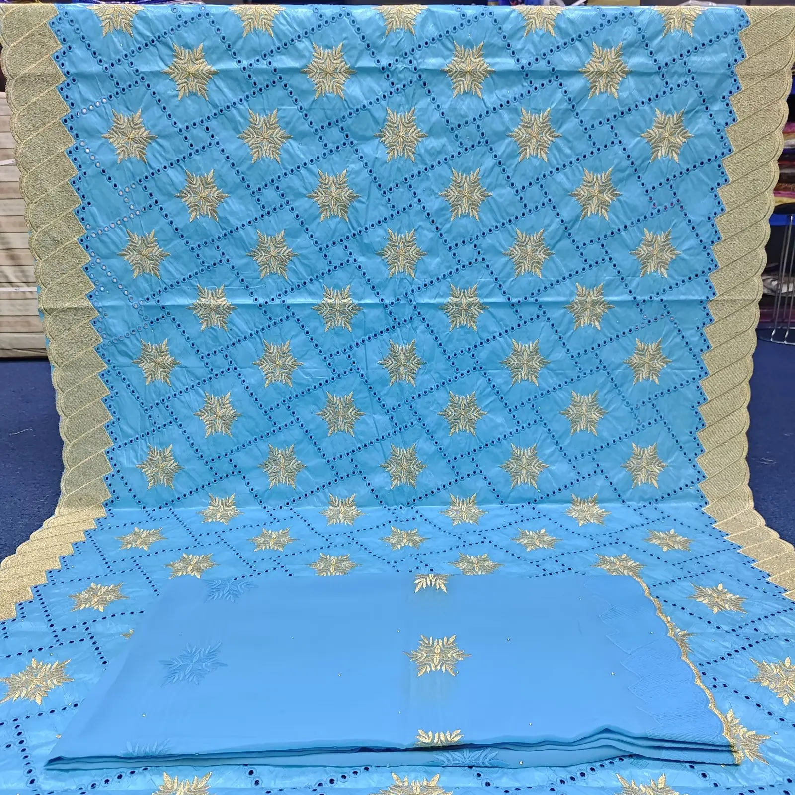 5+2 yards Embroidere African Bazin Riche Fabric French Lace Cotton Material Dubai Stuff Tissu For Wedding
5+2 yards Embroidere African Bazin Riche Fabric French Lace Cotton Material Dubai Stuff Tissu For Wedding