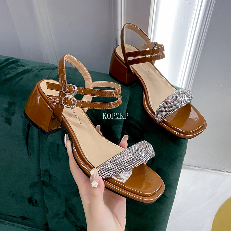 Модная обувь со стразами, искусственная Летняя обувь с квадратным носком на высоком каблуке, сексуальная обувь для фетиша и стриптиза, женс...
Модная обувь со стразами, искусственная Летняя обувь с квадратным носком на высоком каблуке, сексуальная обувь для фетиша и стриптиза, женс...