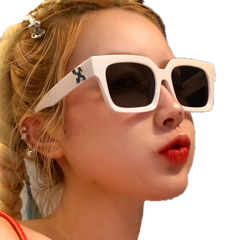 X snowflower Vintage Sunglasses Women Men Fashion Retro Punk Sun Glasses Brand Designer Luxury Small Frame Hip Hop Oculos De Sol
X snowflower Vintage Sunglasses Women Men Fashion Retro Punk Sun Glasses Brand Designer Luxury Small Frame Hip Hop Oculos De Sol