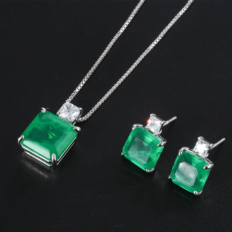 2023 Classic Square Emerald High Carbon Diamond Pendant Retro Women's Grace Necklace Earring Vintage Jewelry Wedding Party Gift
2023 Classic Square Emerald High Carbon Diamond Pendant Retro Women's Grace Necklace Earring Vintage Jewelry Wedding Party Gift