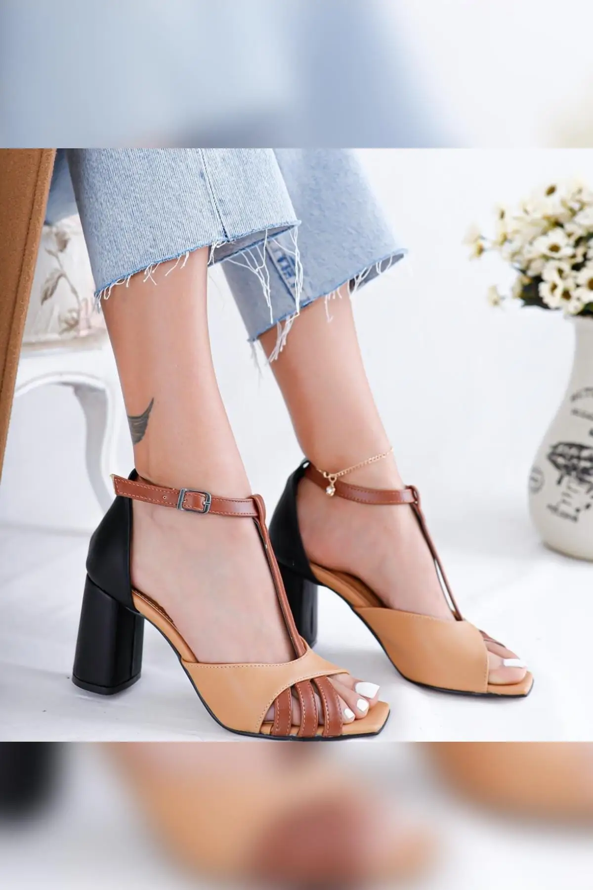 Women's Fashion Sandals black men's leather leather Breathable Cool Summer Casual Ladies Light Sandals
Women's Fashion Sandals black men's leather leather Breathable Cool Summer Casual Ladies Light Sandals