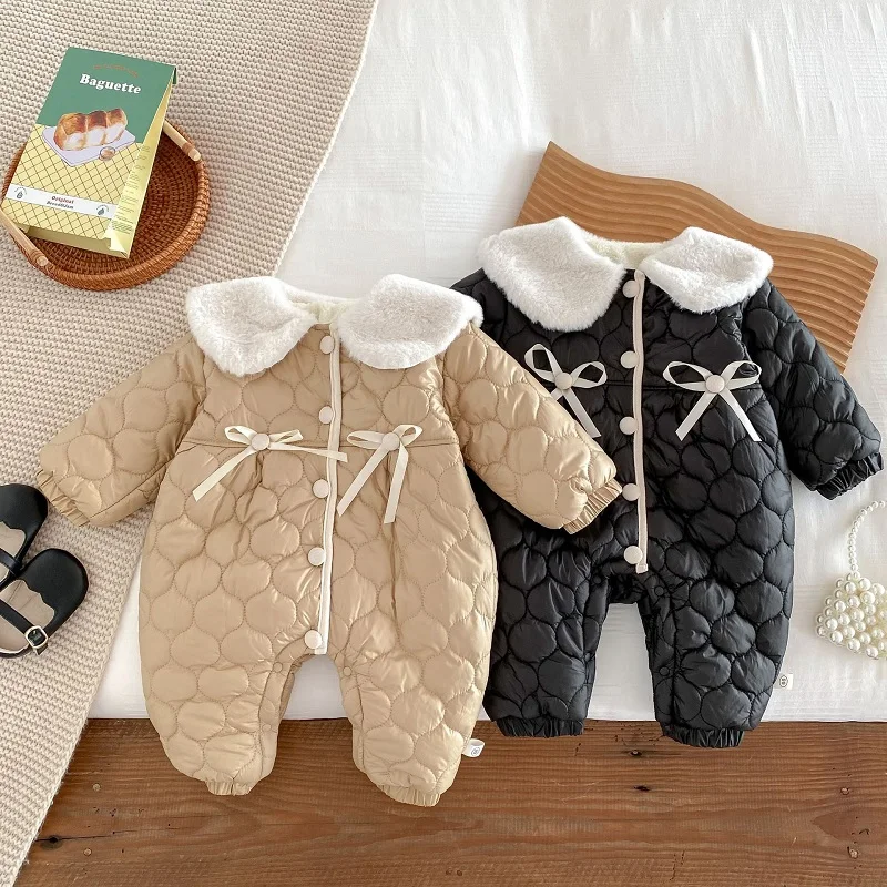 Princess Baby Girl Winter Romper Long Sleeve Woollen Collar Bowknot Fleece Thicken Warm Jumpsuit Outwear Birthday Party Clothes
Princess Baby Girl Winter Romper Long Sleeve Woollen Collar Bowknot Fleece Thicken Warm Jumpsuit Outwear Birthday Party Clothes