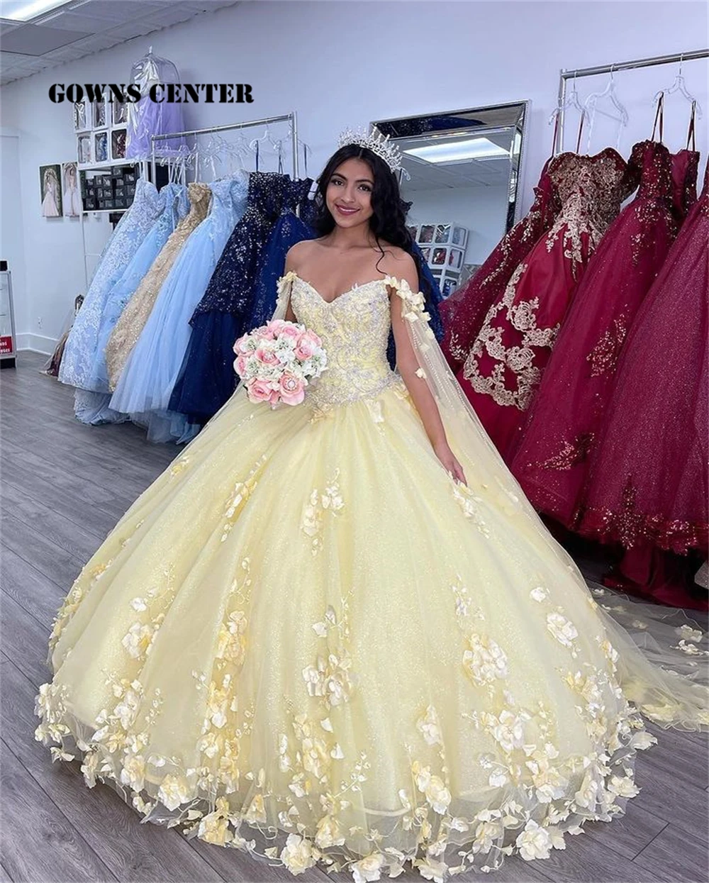 Light Yellow Quinceanera Dresses Ball Gown Birthday Party Dress Lace Up Graduation Gown With Cape Sweetheart vestido de 15 anos
Light Yellow Quinceanera Dresses Ball Gown Birthday Party Dress Lace Up Graduation Gown With Cape Sweetheart vestido de 15 anos