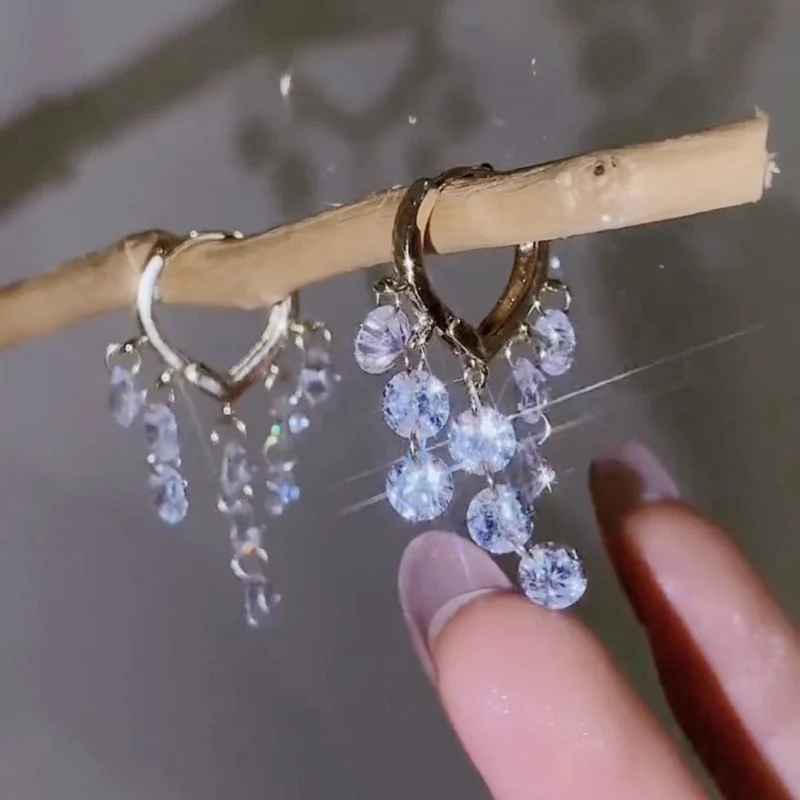 Korean Fashion Brilliant Rhinestone Crystal Dangle Drop Earrings for Women 2023 New Trend Luxury Wedding Party Banquet Jewelry
Korean Fashion Brilliant Rhinestone Crystal Dangle Drop Earrings for Women 2023 New Trend Luxury Wedding Party Banquet Jewelry