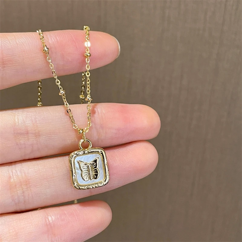 Exquisite Gold Color Butterfly Square Pendant Necklace For Men Women Clavicle Chain Banquet Party Jewelry Gift
Exquisite Gold Color Butterfly Square Pendant Necklace For Men Women Clavicle Chain Banquet Party Jewelry Gift