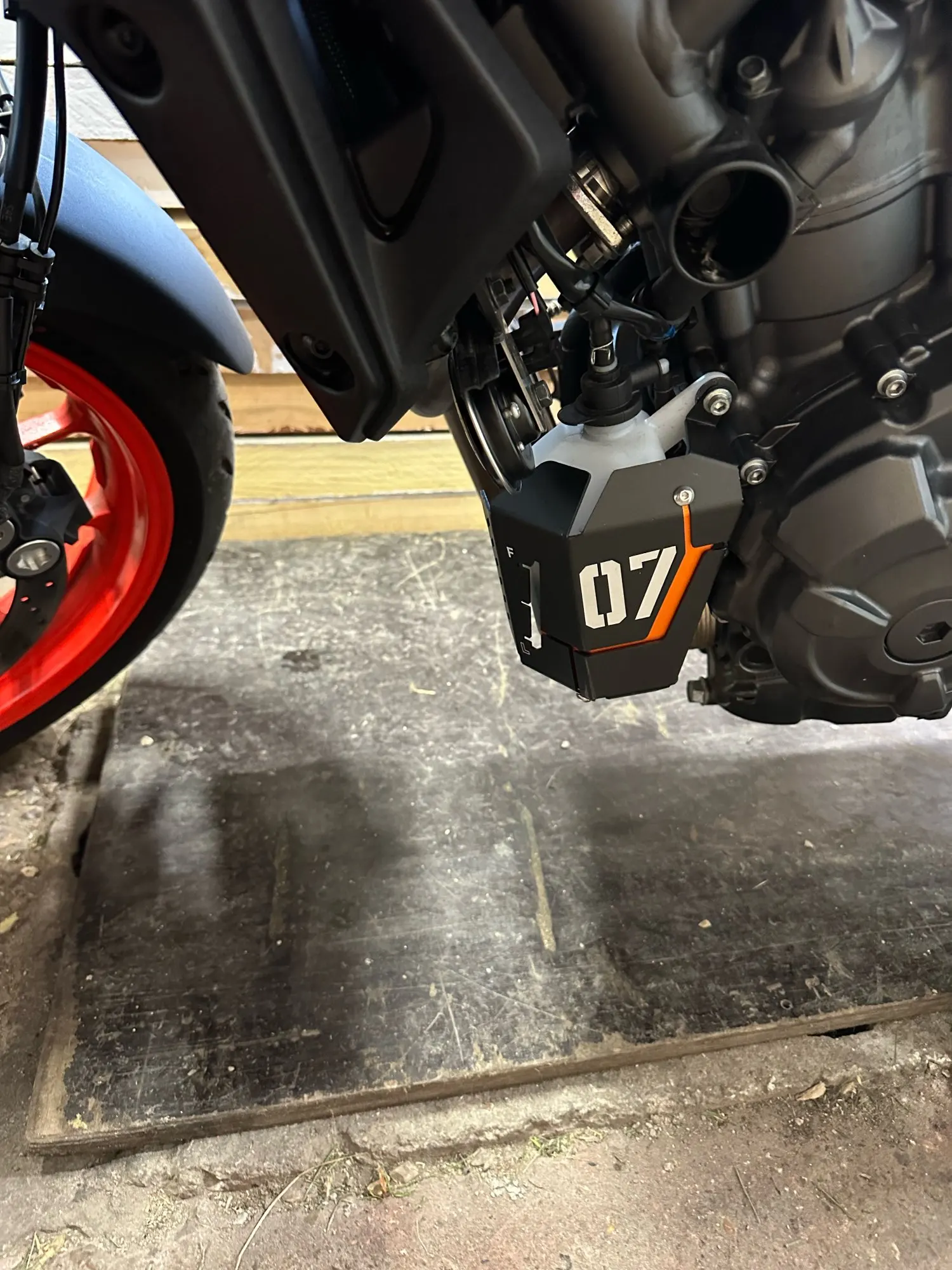 Для Yamaha MT07 MT-07 MT 07 FZ-07 FZ 07 FZ07 защита резервуара для восстановления охлаждающей жидкости 2014 2015 2016 2017 2018 2019 2020 2021
Для Yamaha MT07 MT-07 MT 07 FZ-07 FZ 07 FZ07 защита резервуара для восстановления охлаждающей жидкости 2014 2015 2016 2017 2018 2019 2020 2021