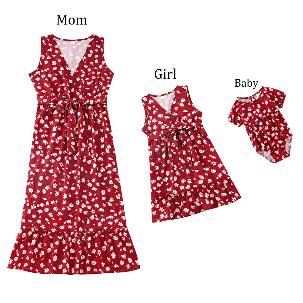 Family Set V-Neck Mother Daughter Dresses Flower Mommy and Me Matching Clothes Baby Romper Fashion Women & Toddler Girls Dress
Family Set V-Neck Mother Daughter Dresses Flower Mommy and Me Matching Clothes Baby Romper Fashion Women & Toddler Girls Dress