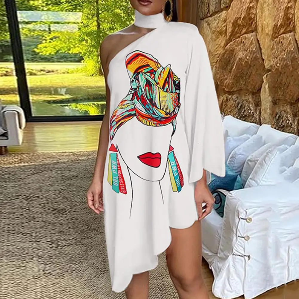 Women Halter Midi Dress One Shoulder Asymmetrical Ruffle Trim Starry Sky Peacock Print Party Dress Summer Dress for Women 2022
Women Halter Midi Dress One Shoulder Asymmetrical Ruffle Trim Starry Sky Peacock Print Party Dress Summer Dress for Women 2022
