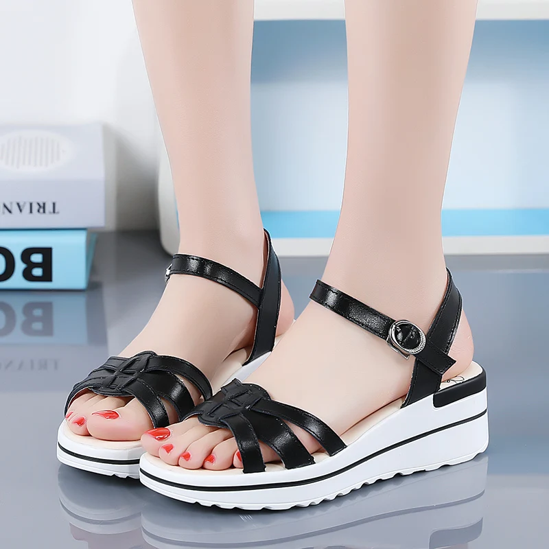 Women Summer Buckle Sandals Ladies Platform Soft Leather Sandals High-heeled Sandals Open Toe Outdoor Casual Beach Footwear
Women Summer Buckle Sandals Ladies Platform Soft Leather Sandals High-heeled Sandals Open Toe Outdoor Casual Beach Footwear