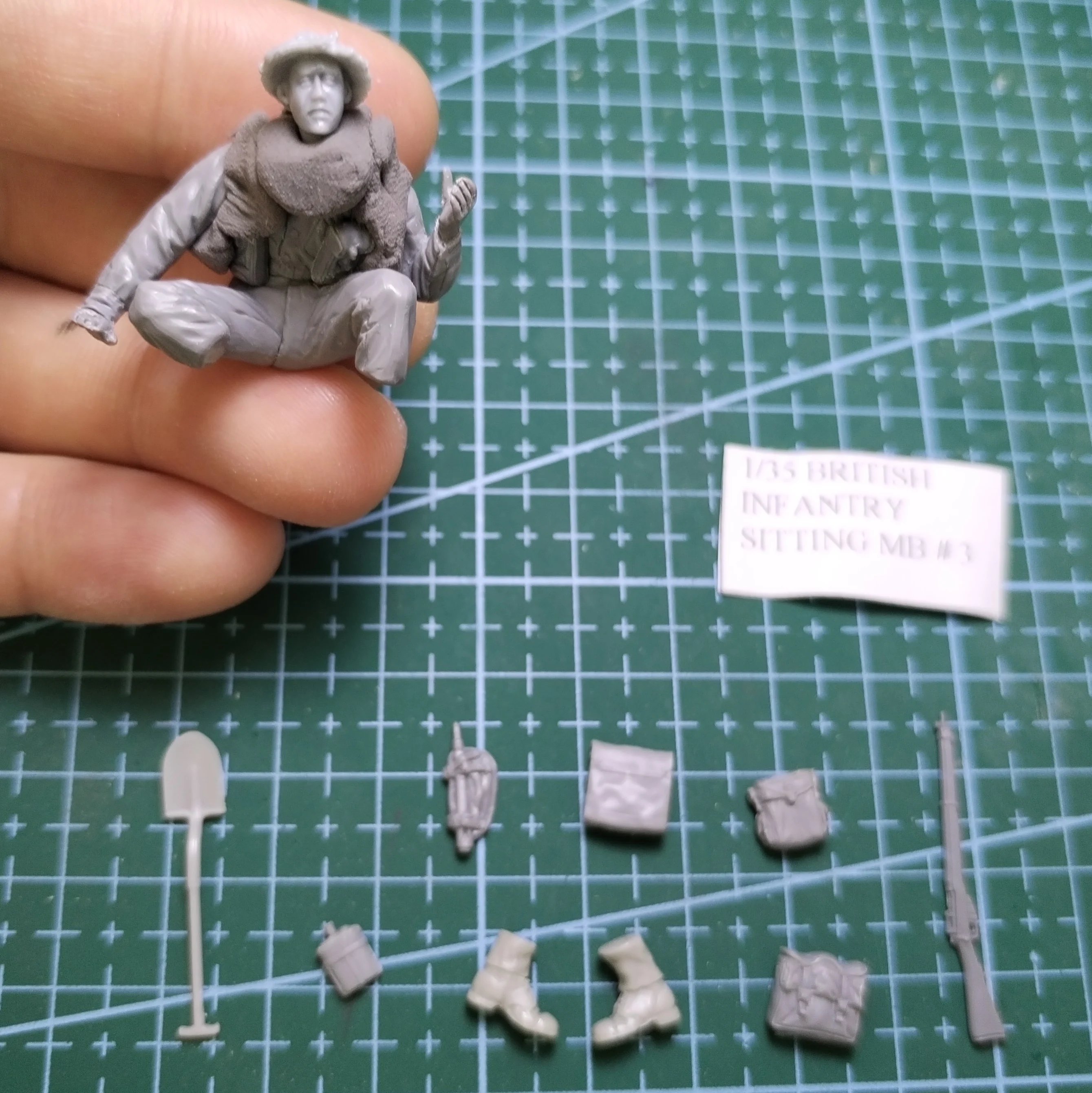 1/35 фигурка модели из смолы GK, британский солдат, несобранный и Неокрашенный комплект
1/35 фигурка модели из смолы GK, британский солдат, несобранный и Неокрашенный комплект