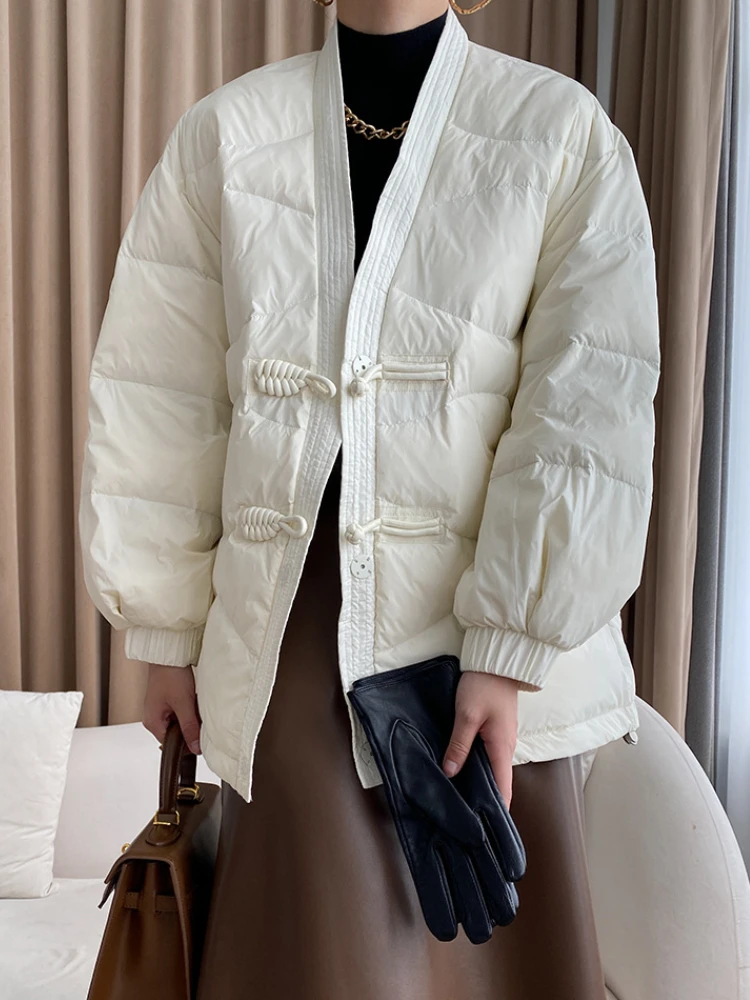 Mozuleva Solid Casual Down Coat Female Chinese V-neck Button Fashion Temperament Coats for Women Winter Style 2023
Mozuleva Solid Casual Down Coat Female Chinese V-neck Button Fashion Temperament Coats for Women Winter Style 2023
