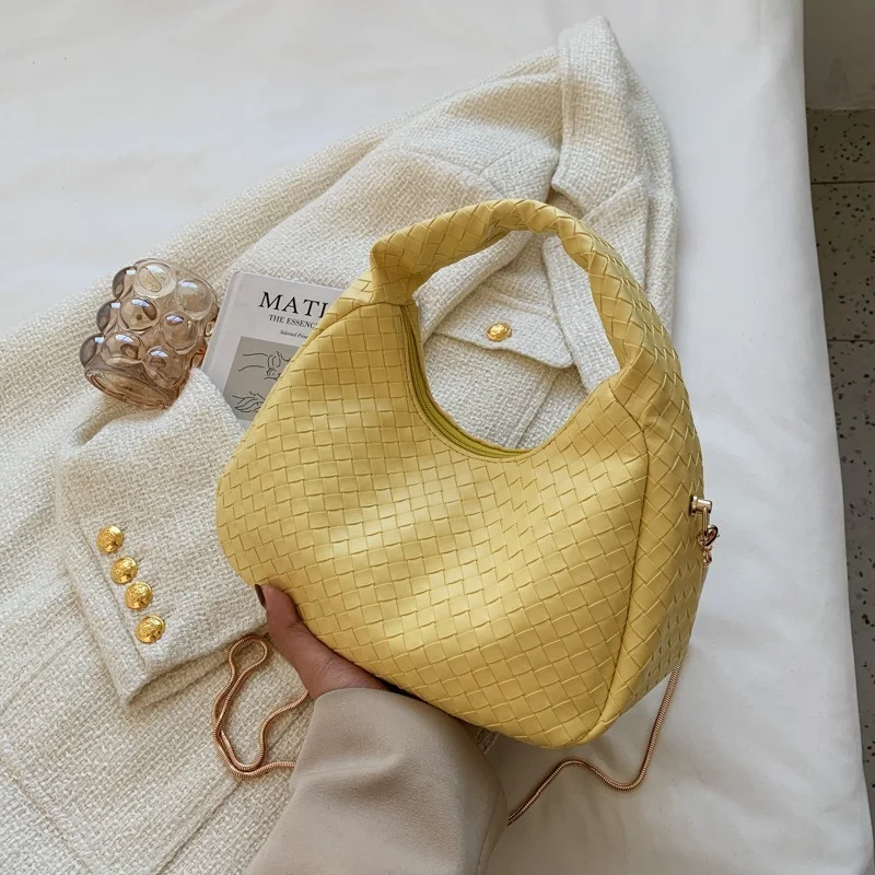 Luxury Knitted PU Leather Chain Crossbody Bag For Women Vintage Weave Design Ladies Purses and Handbags Female Shoulder Hand Bag
Luxury Knitted PU Leather Chain Crossbody Bag For Women Vintage Weave Design Ladies Purses and Handbags Female Shoulder Hand Bag