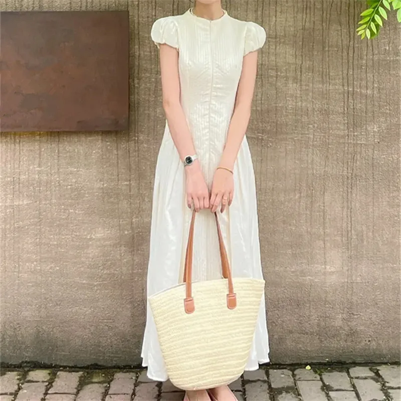 Little Flying Sleeve Women's Summer 2023 New Temperament Design Sense Tea Break French Fairy Dress
Little Flying Sleeve Women's Summer 2023 New Temperament Design Sense Tea Break French Fairy Dress