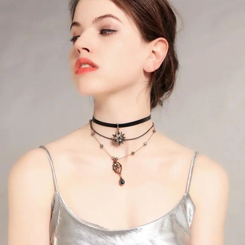 Multi-layer Temperament Star Drop Pendant New Creative Vintage Unique Female Banquet Dress Necklace
Multi-layer Temperament Star Drop Pendant New Creative Vintage Unique Female Banquet Dress Necklace