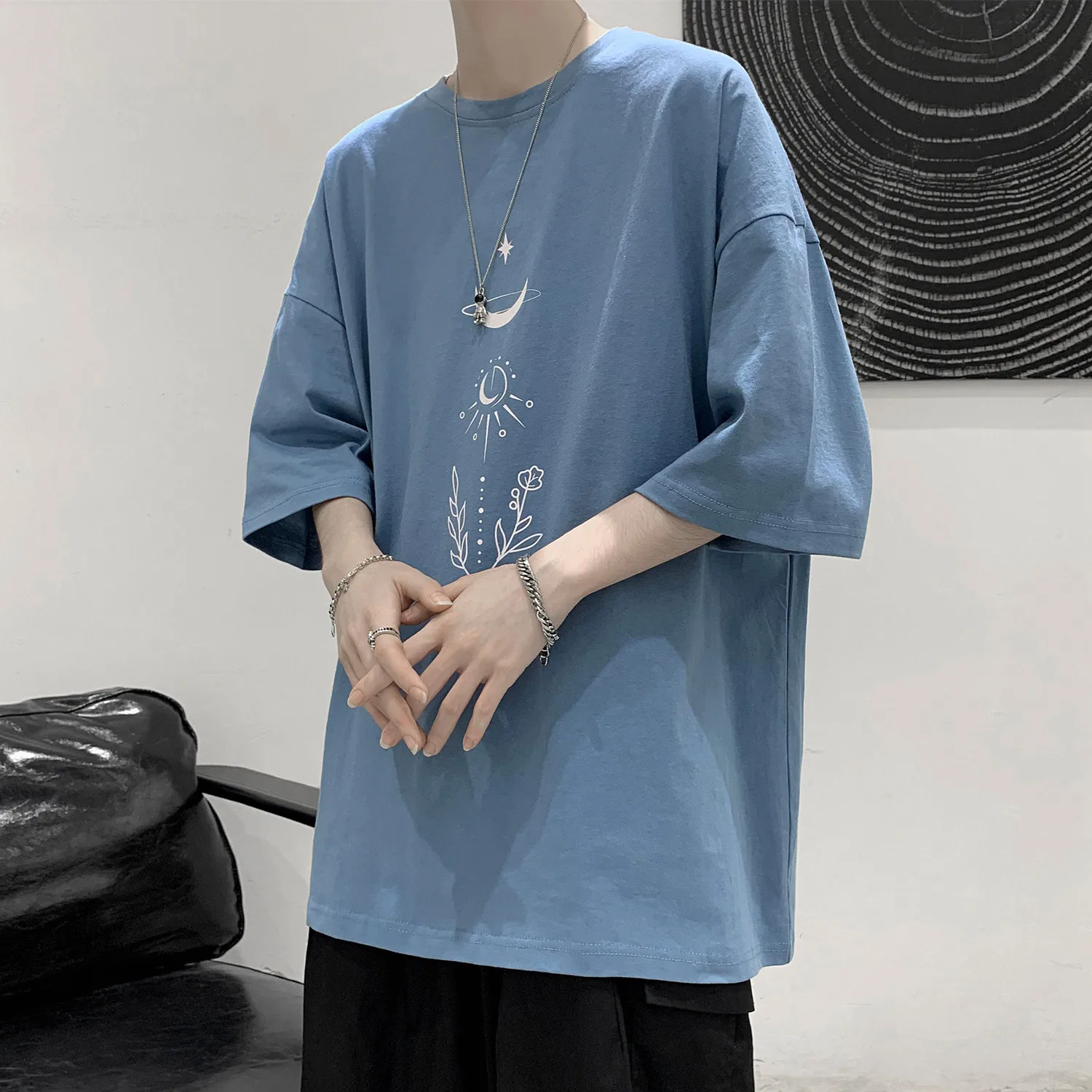 2022 Harajuku short-sleeved men's brand all-match ins half-sleeve T-shirt men's casual T-shirt loose summer
2022 Harajuku short-sleeved men's brand all-match ins half-sleeve T-shirt men's casual T-shirt loose summer