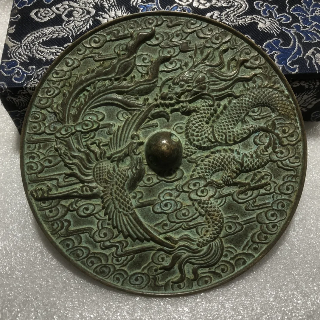 Collection Of Pure Copper Exquisite Dragon Phoenix Large Bronze Mirror Home Craft Supplies Ornaments Fine Workmanship
Collection Of Pure Copper Exquisite Dragon Phoenix Large Bronze Mirror Home Craft Supplies Ornaments Fine Workmanship