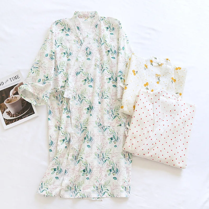 Japanese Kimono Robe For Women Ladies 100% Cotton Night Gown Gauze Robe Pajamas Flower Love Bathrobe Mid-length V-neck Home Gown
Japanese Kimono Robe For Women Ladies 100% Cotton Night Gown Gauze Robe Pajamas Flower Love Bathrobe Mid-length V-neck Home Gown