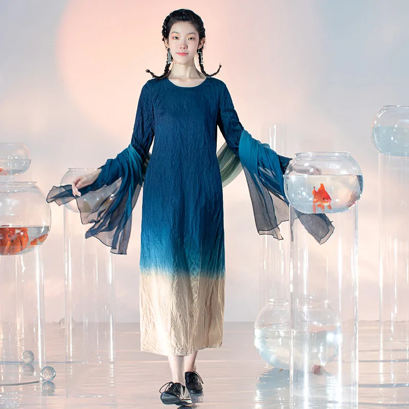 A Life On The Left Women Dress Long Sleeves Round Neck A-shaped Plant Dyeing Gradient Casual Vintage Blue Mid-length Skirt
A Life On The Left Women Dress Long Sleeves Round Neck A-shaped Plant Dyeing Gradient Casual Vintage Blue Mid-length Skirt