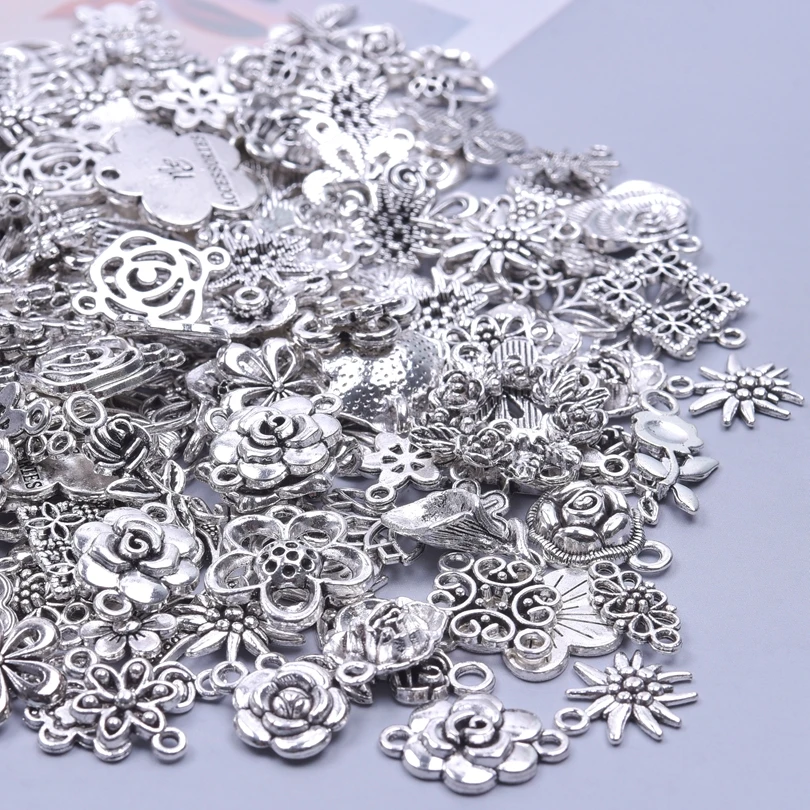 70pcs/lot Metal Rose Flower Vintage Earrings DIY Materials Alloy Pendant Accessories Charms For Jewelry Making Tibetan Silver
70pcs/lot Metal Rose Flower Vintage Earrings DIY Materials Alloy Pendant Accessories Charms For Jewelry Making Tibetan Silver