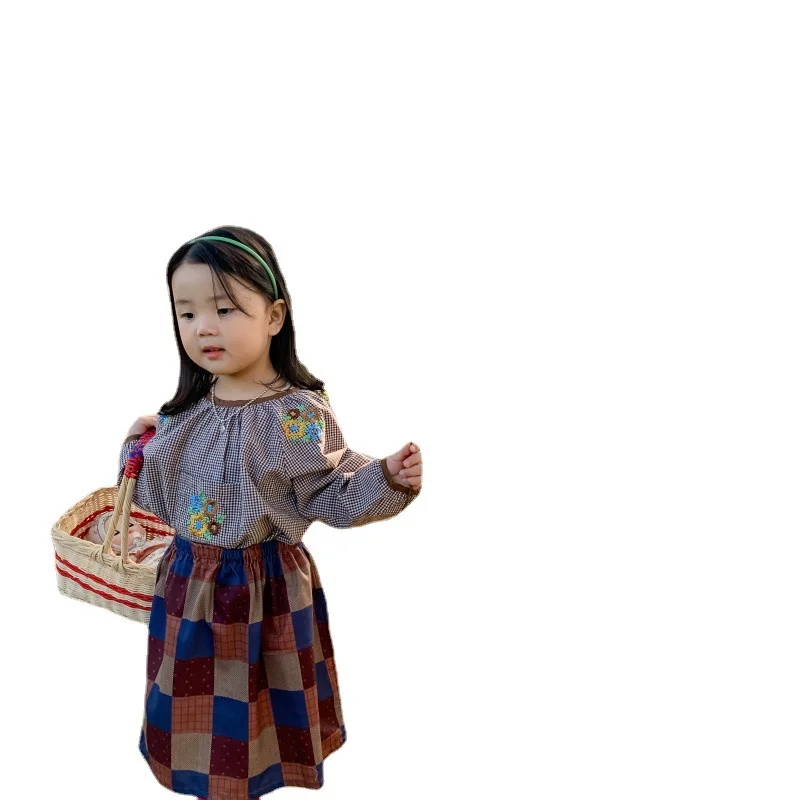 2022 Spring New Kids Shirts Korean Girls Embroidered Round Neck Shirts Kids Shirts Kids Fall Clothes Kids Clothes
2022 Spring New Kids Shirts Korean Girls Embroidered Round Neck Shirts Kids Shirts Kids Fall Clothes Kids Clothes