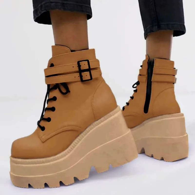 Fashion High Platform Boots Leather High Wedges Ankle Boots Women 2022 New Female Punk Style High Heels Shoes for Woman Goth
Fashion High Platform Boots Leather High Wedges Ankle Boots Women 2022 New Female Punk Style High Heels Shoes for Woman Goth