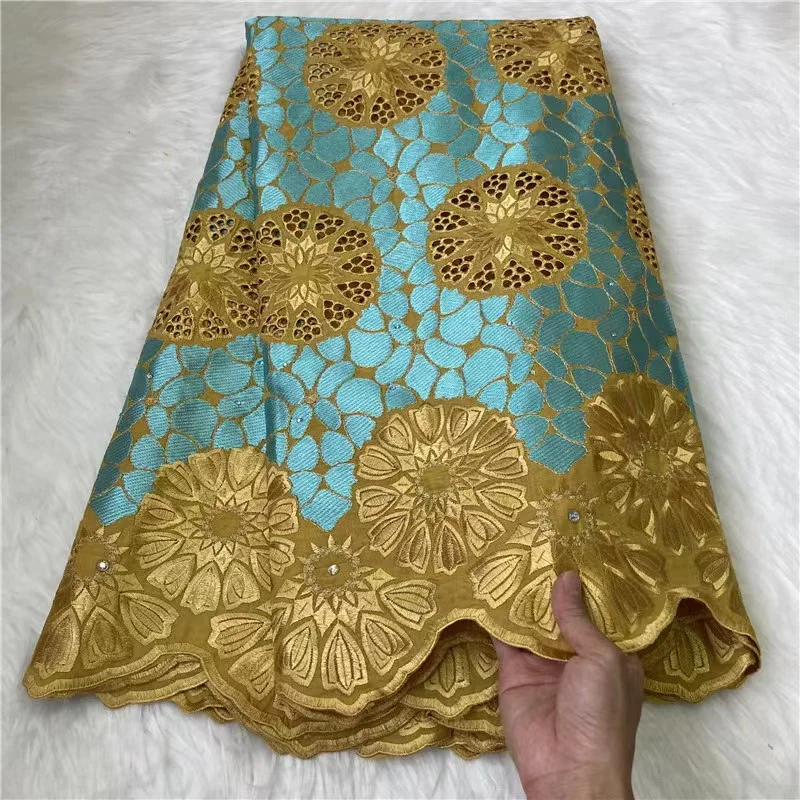 5 Yard Swiss Fabric Latest Heavy Beaded Embroidery African 100% Cotton Voile Lace Popular Dubai Style For wedding Party 2705lgm2
5 Yard Swiss Fabric Latest Heavy Beaded Embroidery African 100% Cotton Voile Lace Popular Dubai Style For wedding Party 2705lgm2
