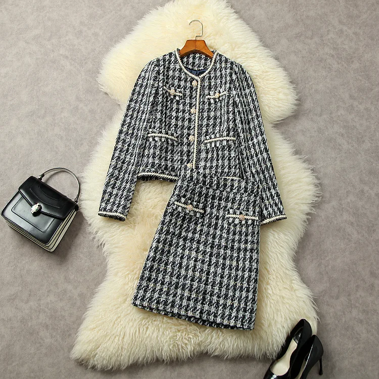 New European and American women's wear for winter 2022 Long sleeve pocket gold wire single breasted tweed coat skirts suits
New European and American women's wear for winter 2022 Long sleeve pocket gold wire single breasted tweed coat skirts suits