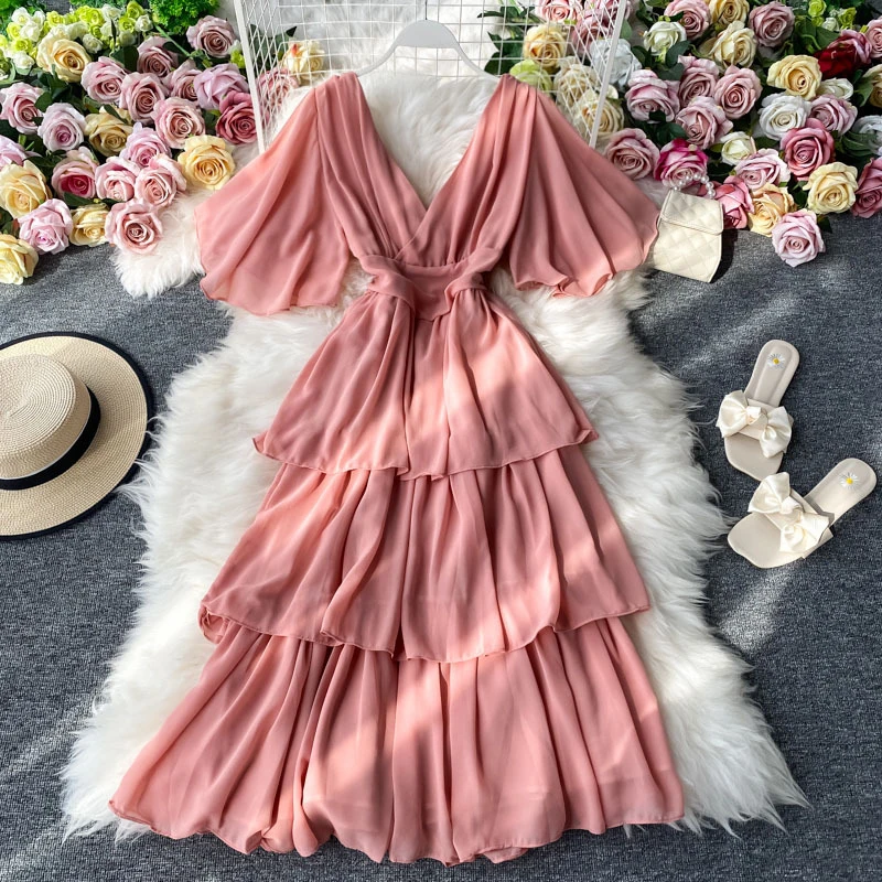 Solid Chiffon Dresses 2022 Summer New Sexy V-neck Backless Ruffles Flare Sleeve Slim Wasit Women Cake Dress
Solid Chiffon Dresses 2022 Summer New Sexy V-neck Backless Ruffles Flare Sleeve Slim Wasit Women Cake Dress