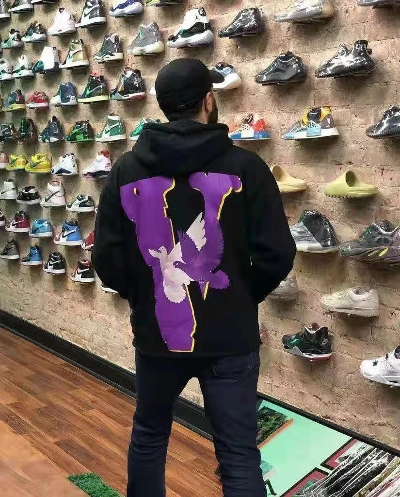 VLONE Men's Ladies Couple Casual Fashion Street Trend Sweater High Street Loose HIP-HOP100% Cotton Printed Hoodie 6688
VLONE Men's Ladies Couple Casual Fashion Street Trend Sweater High Street Loose HIP-HOP100% Cotton Printed Hoodie 6688