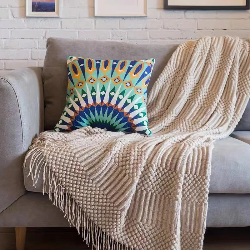 Blanket for Double Bed Fringed Shawl 127x172cm/130x220cm Plaid Blanket Free Shipping for Sofa Throw Soild Color Wholesale
Blanket for Double Bed Fringed Shawl 127x172cm/130x220cm Plaid Blanket Free Shipping for Sofa Throw Soild Color Wholesale