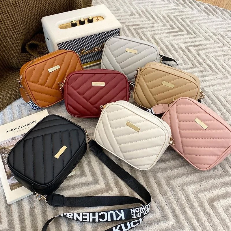 2023 New Messenger Bag for Women Trend Handbags Embroidered Camera Female Cosmetic Bag Fashion Ladies Crossbody Shoulder Bags
2023 New Messenger Bag for Women Trend Handbags Embroidered Camera Female Cosmetic Bag Fashion Ladies Crossbody Shoulder Bags
