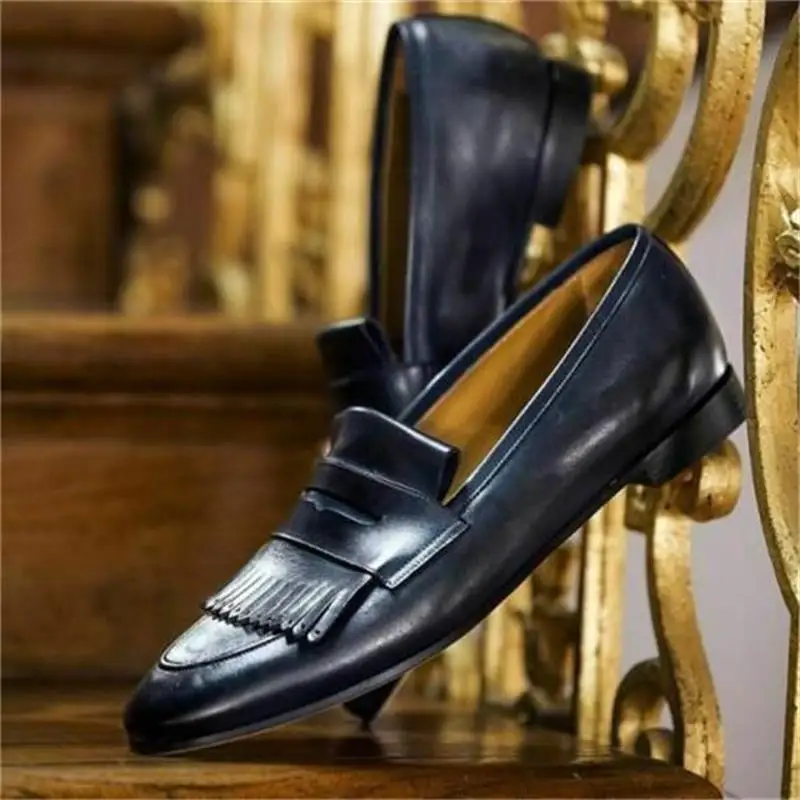 2022 New Loafers Men's Shoes PU Ankle Blue Classic Casual Banquet Party Daily Mask Tassel Slip-On Fashion Dress Shoes KB520
2022 New Loafers Men's Shoes PU Ankle Blue Classic Casual Banquet Party Daily Mask Tassel Slip-On Fashion Dress Shoes KB520