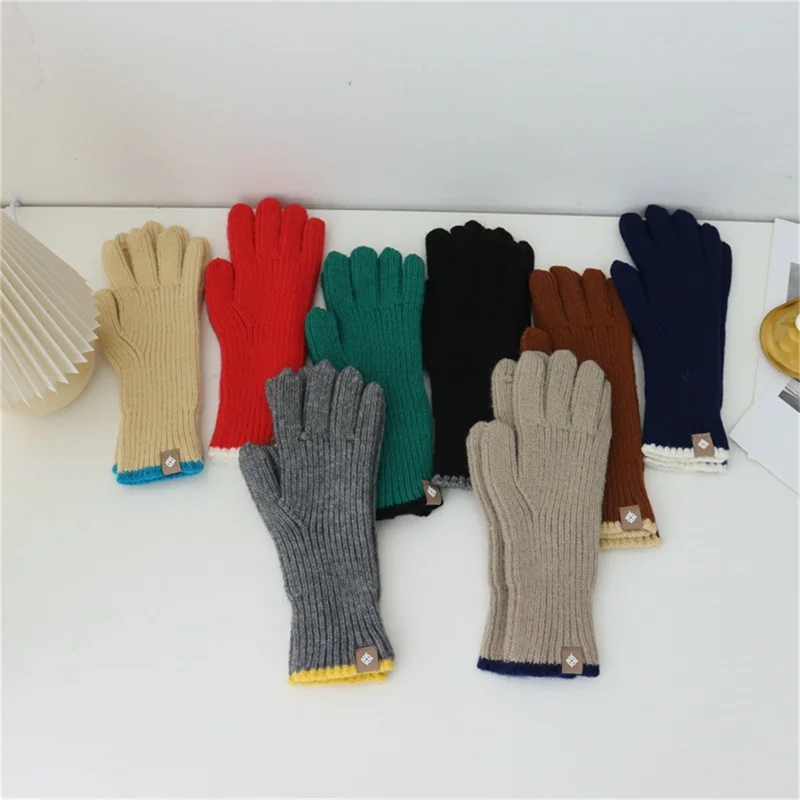 Women Autumn Winter Gloves Elegant Warm Touchscreen Casual Long Vintage Knitted Gloves
Women Autumn Winter Gloves Elegant Warm Touchscreen Casual Long Vintage Knitted Gloves