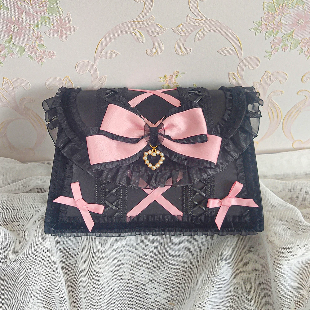 Japanese Soft Sister Lolita Sweet Cool Girls Handbag Lace Bowknot Pearl Chain Handmake Shoulder Bag JK Uniform Messenger Bag
Japanese Soft Sister Lolita Sweet Cool Girls Handbag Lace Bowknot Pearl Chain Handmake Shoulder Bag JK Uniform Messenger Bag