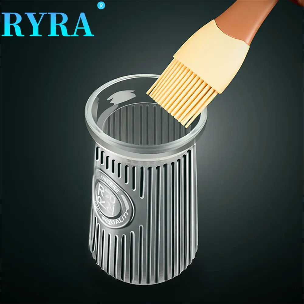 Silicone Bottle Brush 1pcs Oil Brush Bottle Pancake Brush High Temperature Resistant Kitchen Tool Barbecue Oil Brush
Silicone Bottle Brush 1pcs Oil Brush Bottle Pancake Brush High Temperature Resistant Kitchen Tool Barbecue Oil Brush