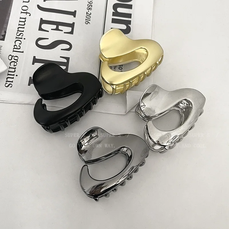 Free Shipping Gold Silver Metal Hair comb fashion accessories Black popular hair catches Small Claw Clips Accessories for Women
Free Shipping Gold Silver Metal Hair comb fashion accessories Black popular hair catches Small Claw Clips Accessories for Women