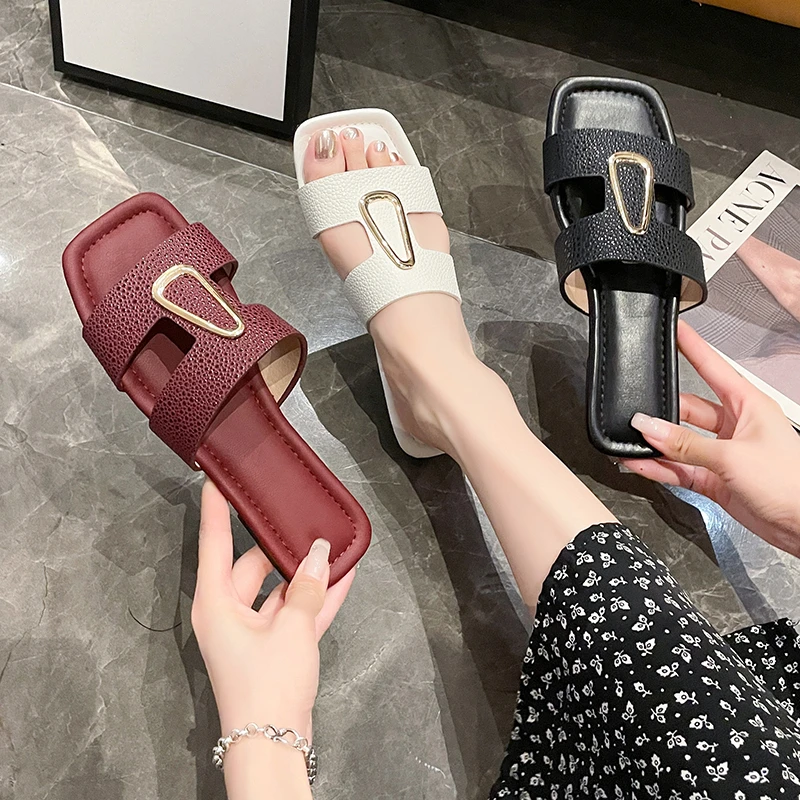 2023 Women Summer Slipper Fashion Designer Men Shoes Ladies Slides Women Flip Flops Sandals Outdoor Beach Flat Slippers 
2023 Women Summer Slipper Fashion Designer Men Shoes Ladies Slides Women Flip Flops Sandals Outdoor Beach Flat Slippers