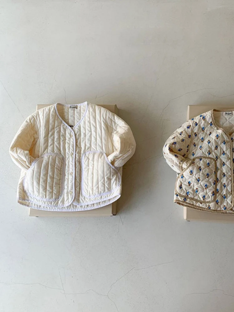 2021 Autumn Winter Baby Kids Fashion Floral Print Cotton Clothes Toddler Thin Warm Outerwear Childre's V-neck Solid Cardigan
2021 Autumn Winter Baby Kids Fashion Floral Print Cotton Clothes Toddler Thin Warm Outerwear Childre's V-neck Solid Cardigan