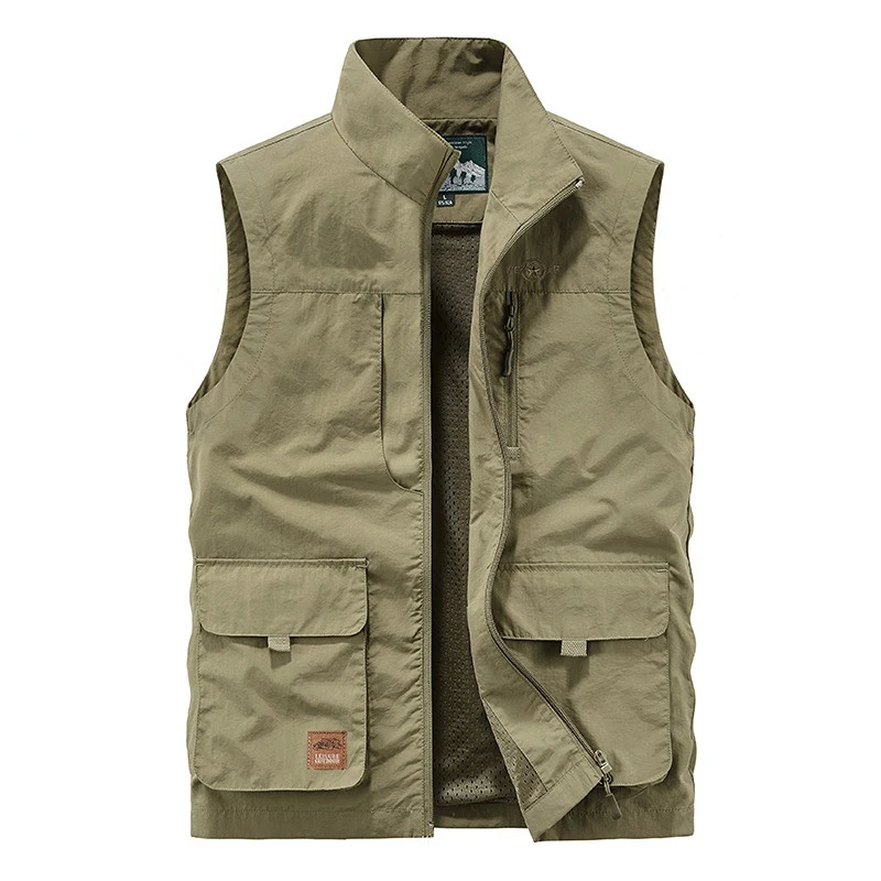 Spring and Autumn Men's Casual Vest Solid Color Loose Multi-pocket Vest Outdoor Mountaineering Tactical Sports Top Men Clothing
Spring and Autumn Men's Casual Vest Solid Color Loose Multi-pocket Vest Outdoor Mountaineering Tactical Sports Top Men Clothing