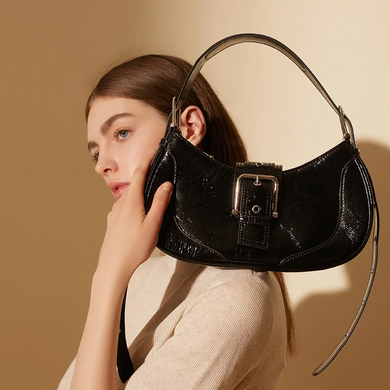 New Oxskin Niche Texture Female Summer 2023 New Retro Spice Girl Underarm Niche Single Shoulder Crossbody Bag
New Oxskin Niche Texture Female Summer 2023 New Retro Spice Girl Underarm Niche Single Shoulder Crossbody Bag
