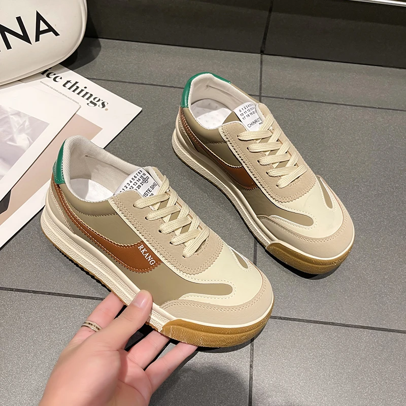 In the summer of 2022, sports shoes students female Korean fashion running shoes breathable thick soled shoes
In the summer of 2022, sports shoes students female Korean fashion running shoes breathable thick soled shoes
