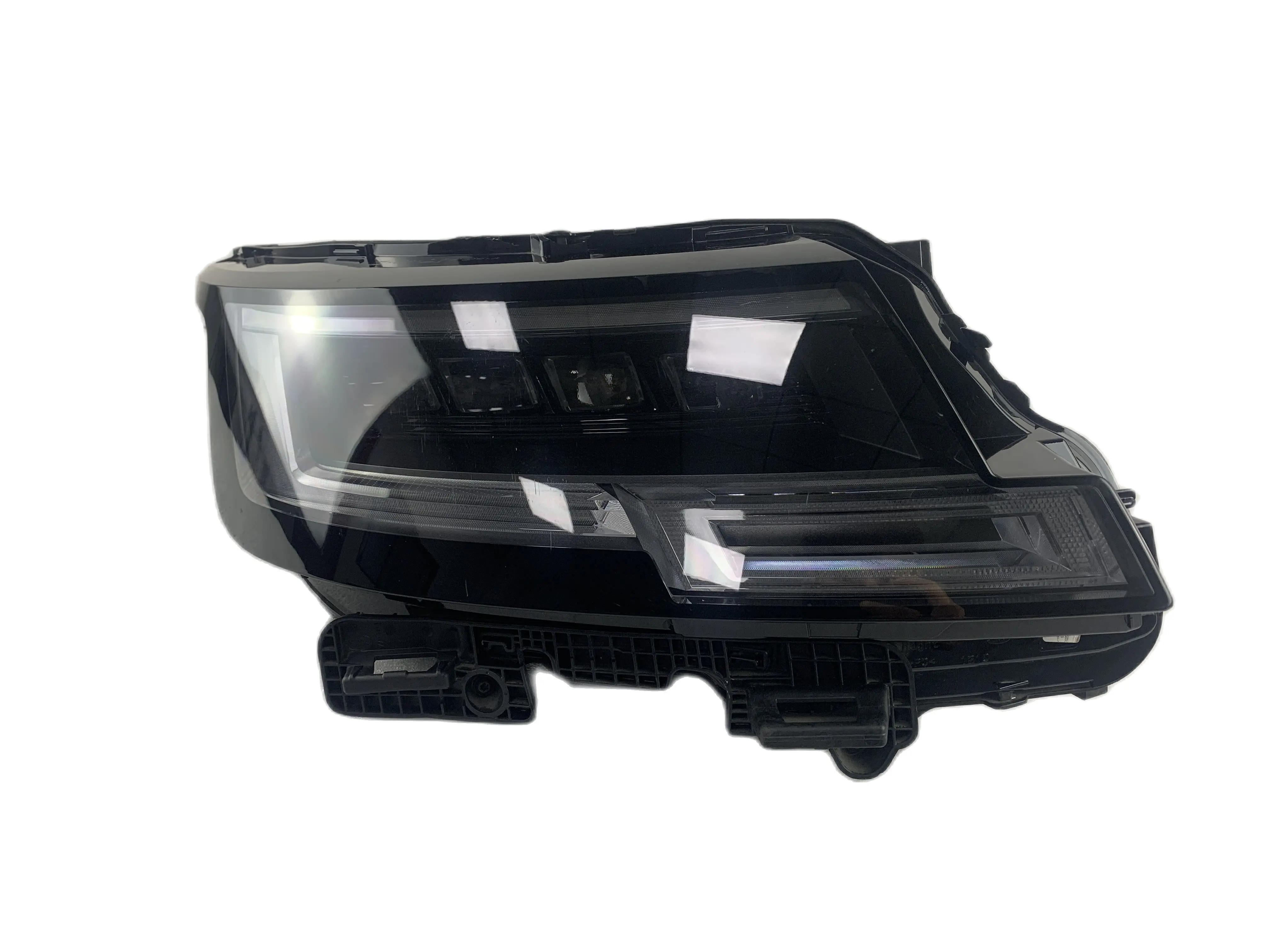 Suitable for Land Rover Headlamps Suitable for Range Rover Administrative 2023 Series New Headlamp Matrix LED Four Front Headlam
Suitable for Land Rover Headlamps Suitable for Range Rover Administrative 2023 Series New Headlamp Matrix LED Four Front Headlam